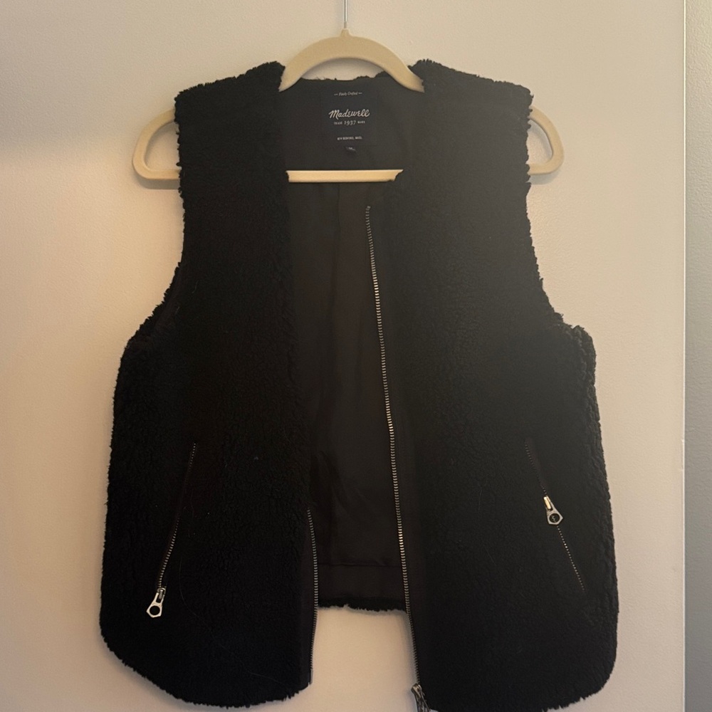 Madewell Black Sherpa Faux Fur Zipper Vest
